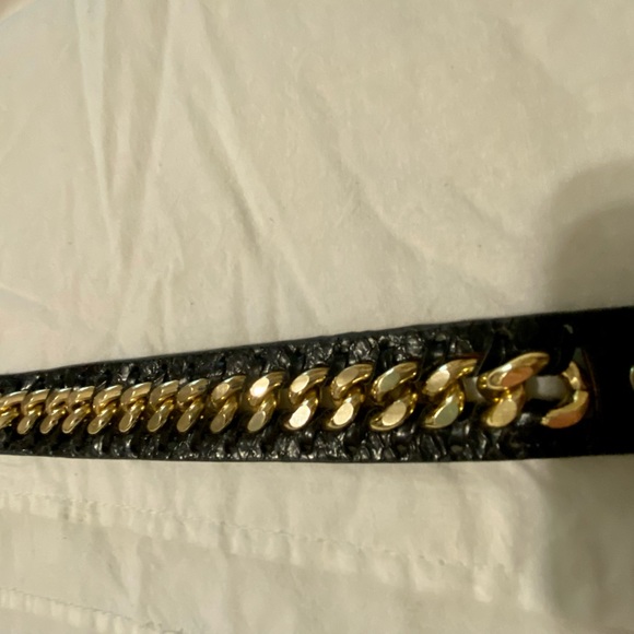 Fabulous Black Chain Link wrist Cuff - Picture 3 of 12